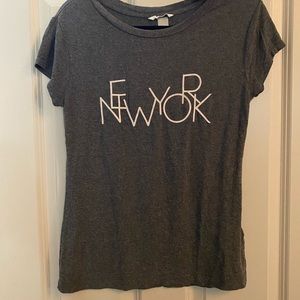 H&M Graphic T- Small